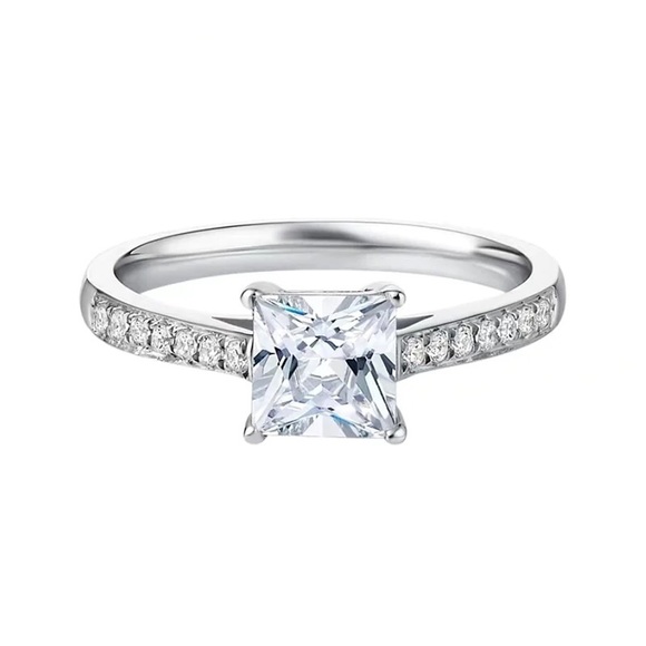 THE OLIVIA ENGAGEMENT RING - Picture 2 of 4